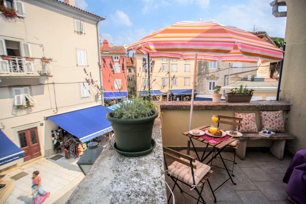 Apartment Dolores Cres Εξωτερικό φωτογραφία